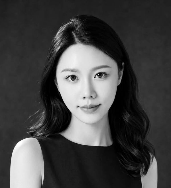 Portrait of Dawn Zhang